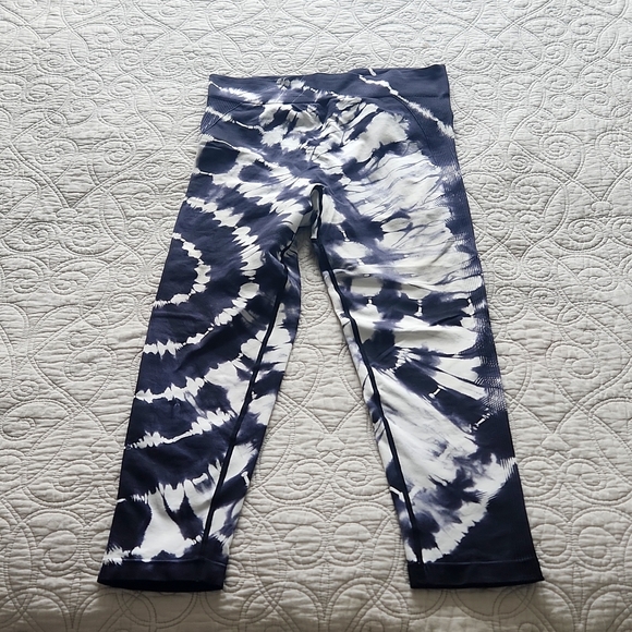 B&W Tie Dye Scrunch Butt Leggings 1X - Picture 1 of 5